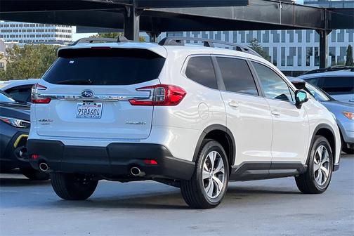 2024 Subaru Ascent Premium 7-Passenger