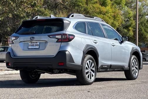 2025 Subaru Outback Base