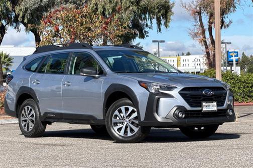 2025 Subaru Outback Base