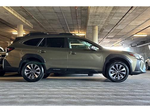 Green Metallic 2023 Subaru Outback Limited