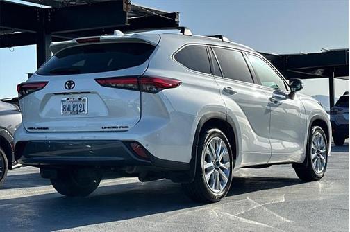 2021 Toyota Highlander Limited