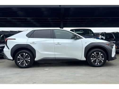 Cosmic White Pearl 2023 Subaru Solterra Premium