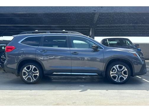 Magnetite Gray Metallic 2025 Subaru Ascent Limited