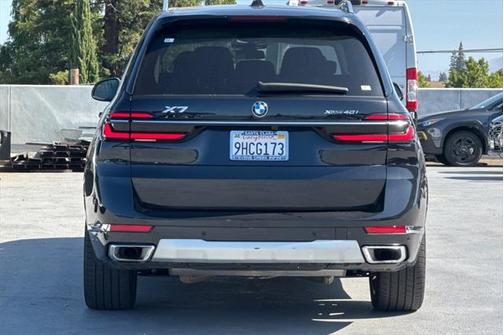2024 BMW X7 xDrive40i