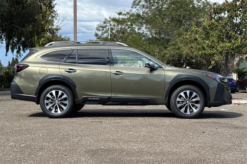 2025 Subaru Outback Touring