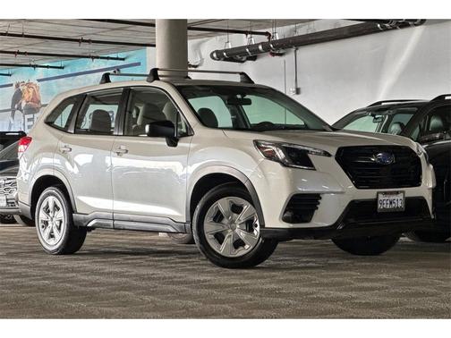 2023 Subaru Forester Base