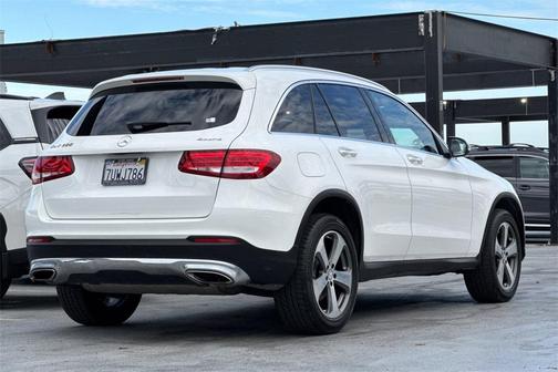 2017 Mercedes-Benz GLC 300 4MATIC