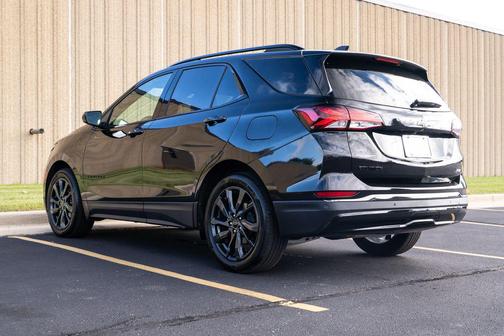 2022 Chevrolet Equinox FWD RS