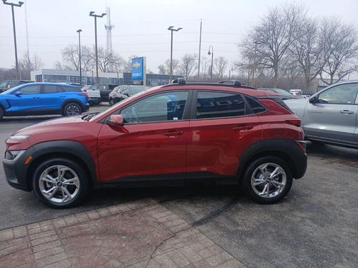 2023 Hyundai KONA SEL