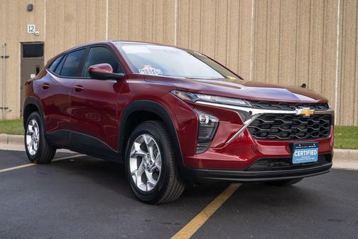 2025 Chevrolet Trax LS