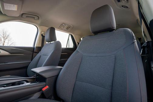 White Metallic 2025 Ford Explorer Active