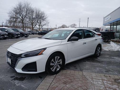 2024 Nissan Altima S FWD