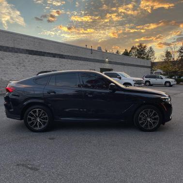 2022 BMW X6 xDrive40i