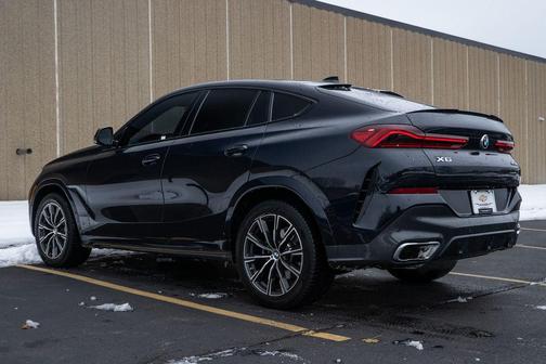 2022 BMW X6 xDrive40i