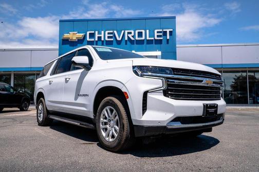 Summit White 2024 Chevrolet Suburban LT