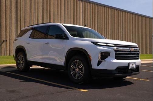 2025 Chevrolet Traverse LT