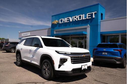 2025 Chevrolet Traverse LT