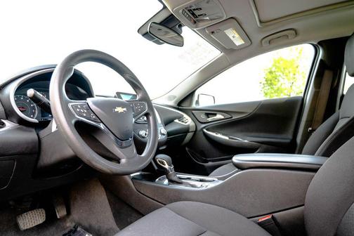 Mineral Gray Metallic 2024 Chevrolet Malibu FWD 1LT