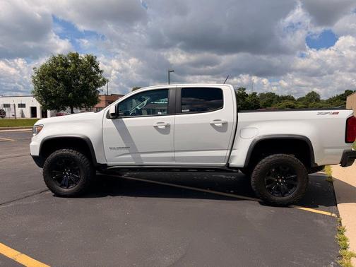 Summit White 2021 Chevrolet Colorado ZR2