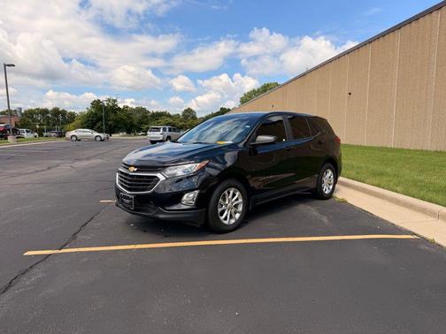 Mosaic Black Metallic 2020 Chevrolet Equinox LS
