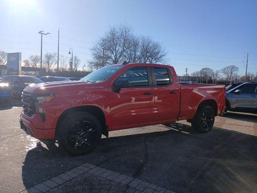 2023 Chevrolet Silverado 1500 Custom