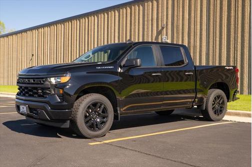 2022 Chevrolet Silverado 1500 Custom