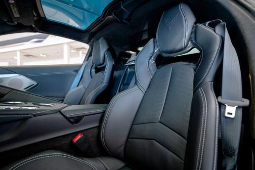 Arctic White 2026 Chevrolet Corvette Stingray w/3LT