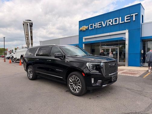 Onyx Black 2024 GMC Yukon XL Denali Ultimate