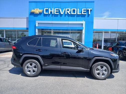2022 Toyota RAV4 Hybrid XLE
