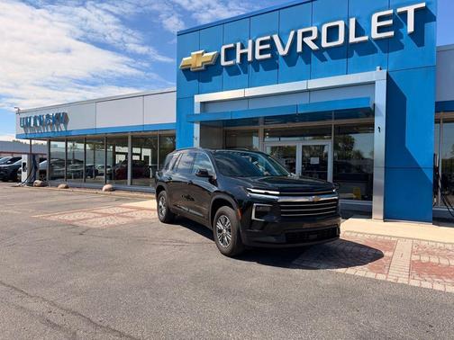 Mosaic Black Metallic 2025 Chevrolet Traverse LT