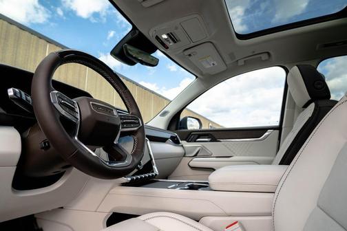 2024 GMC Acadia Denali