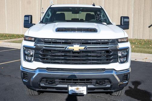 2026 Chevrolet Silverado 3500 LT