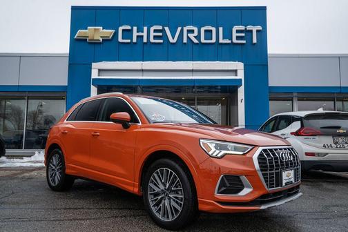 2022 Audi Q3 40 Premium Plus