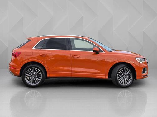 2022 Audi Q3 40 Premium Plus