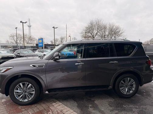 2024 INFINITI QX80 Luxe