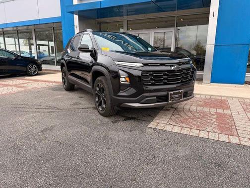 Mosaic Black Metallic 2025 Chevrolet Equinox 1LT