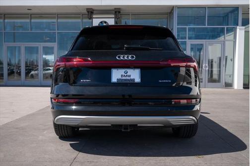 2021 Audi e-tron Premium