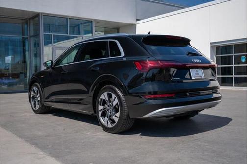 2021 Audi e-tron Premium