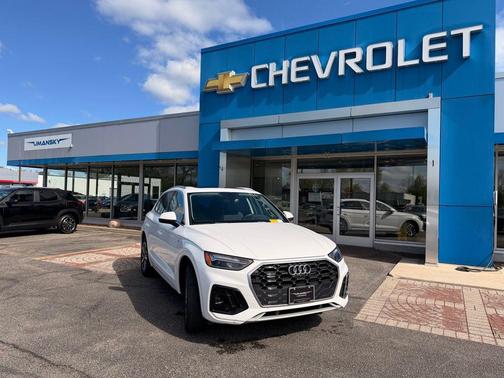 2024 Audi Q5 45 S line Premium Plus