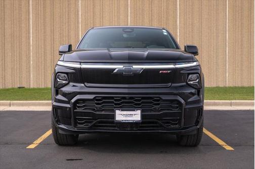 2025 Chevrolet Silverado EV RST