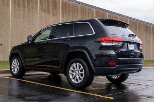 2022 Jeep Grand Cherokee Laredo