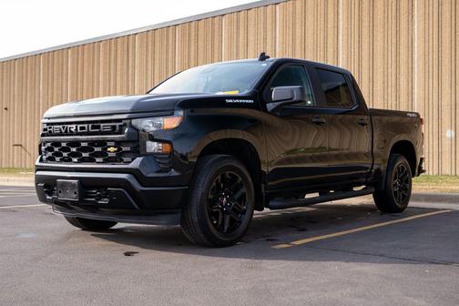 2023 Chevrolet Silverado 1500 Custom