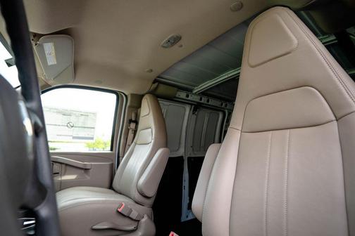 Summit White 2026 Chevrolet Express 2500 Work Van
