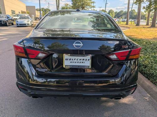 2023 Nissan Altima SR FWD
