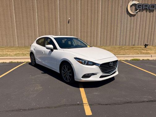 Snowflake White Pearl Mica 2018 Mazda Mazda3 Touring