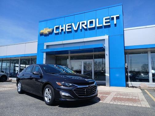 Dark Ash Metallic 2022 Chevrolet Malibu 1LS