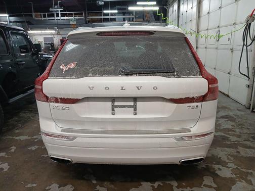 2021 Volvo XC60 T5 Inscription