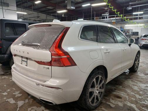 2021 Volvo XC60 T5 Inscription