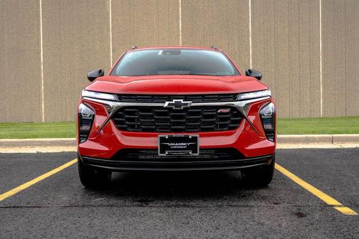 Apex Red 2026 Chevrolet Trax FWD 2RS