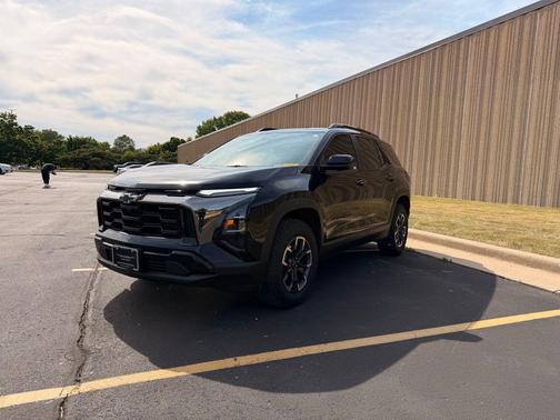 Mosaic Black Metallic 2025 Chevrolet Equinox AWD ACTIV